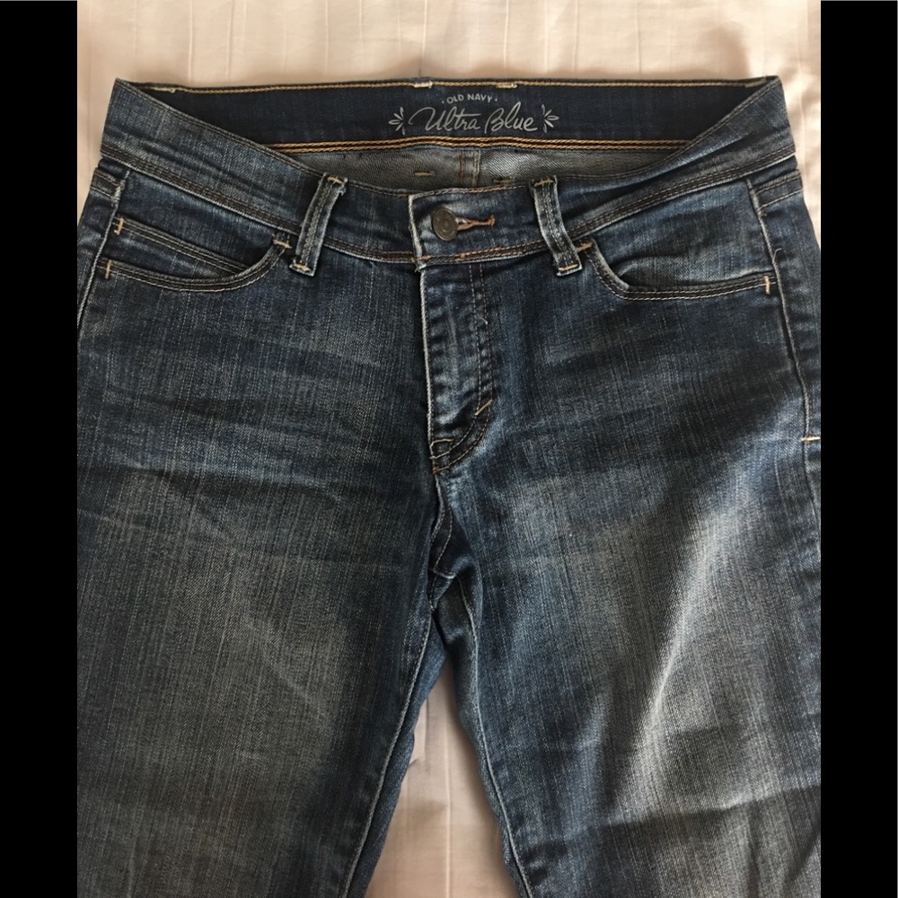 Old Navy Ultra Blue Capri Size 2